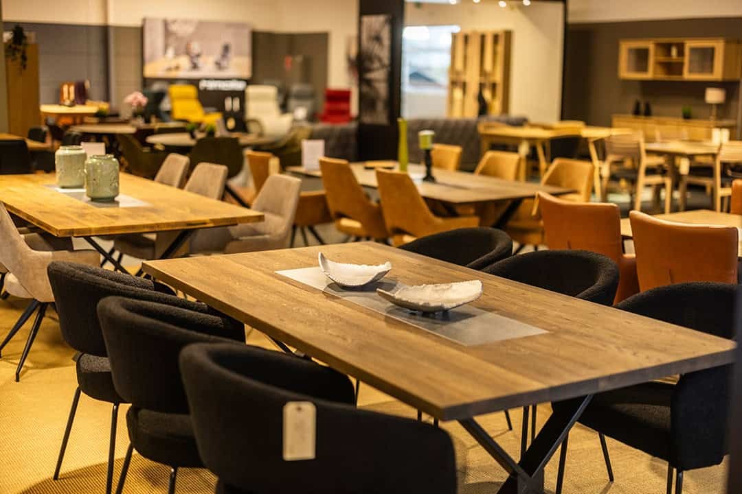 Guide: Sådan vælger du kvalitets spisebordsstole fra restpartier