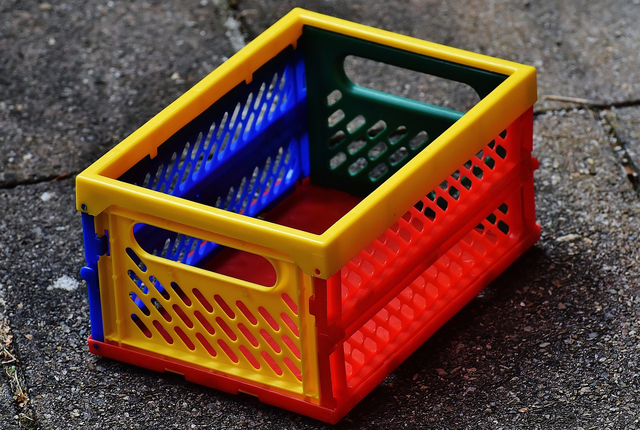 Skab et farverigt og organiseret børneværelse med foldekasser til opbevaring